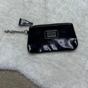 Vintage Guess faux patent leather clutch